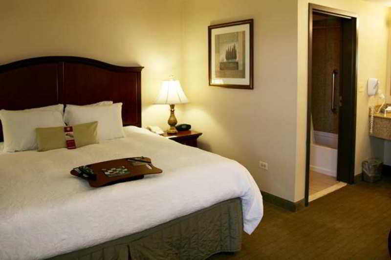 Hampton Inn & Suites Bolingbrook Habitación foto